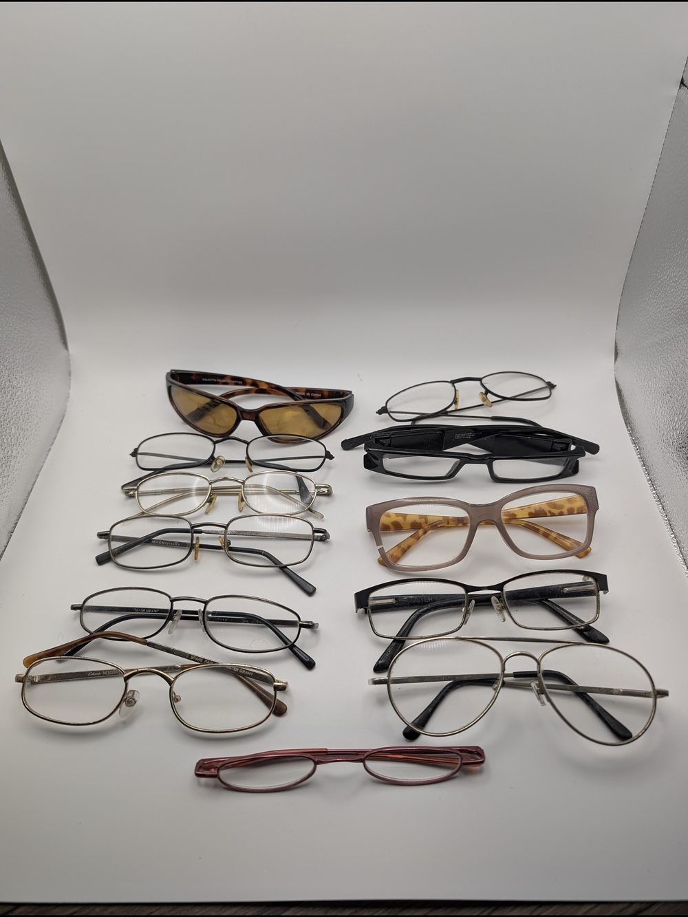 Lot Of 12 Pairs Of Vintage Eyeglasses Frames For Parts Or Repairs